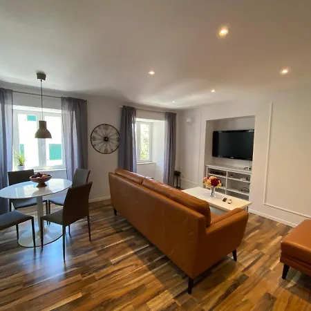 Volosko Apartman *
