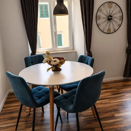 Volosko Apartman *